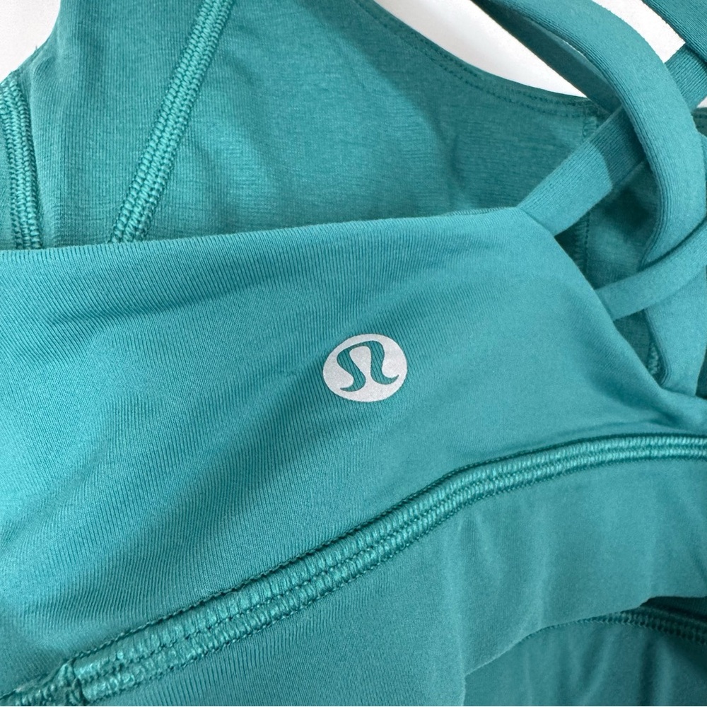 Lululemon Sports Bra 8 Energy Strappy Cross Back - Picture 5 of 8